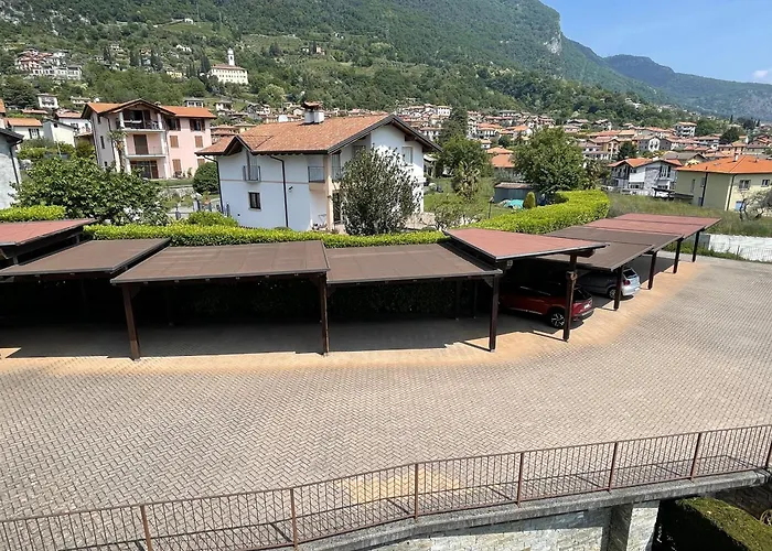 La Rosa Del Lenno